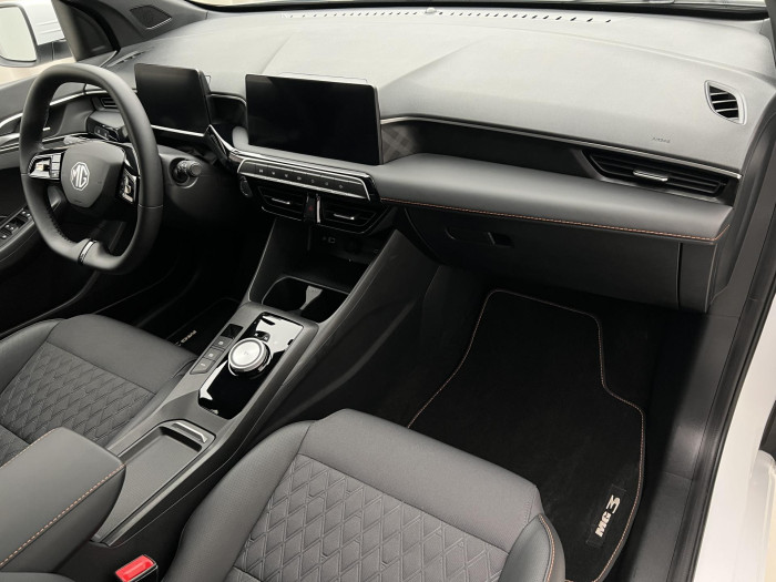 MG MG3 EXCLUSIVE HYBRID+ AUT CZ 1.maj 1.5 Exclusive