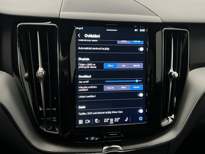 Volvo XC60 B5 AWD BLACK EDITION AUT CZ 2.0 Edition