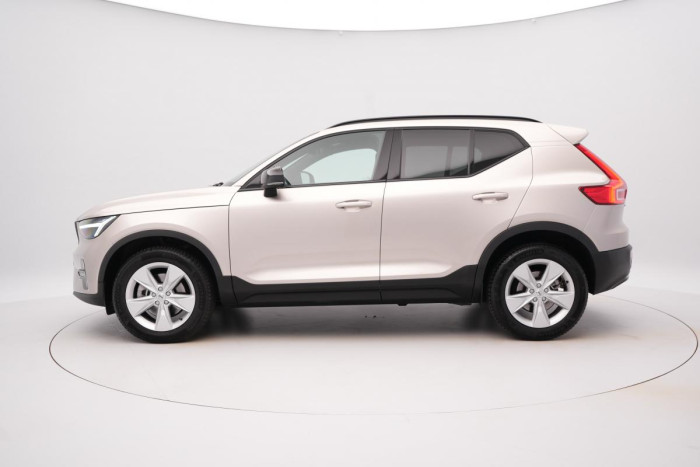 Volvo XC40 B3 DARK PLUS AUT CZ 1.maj.