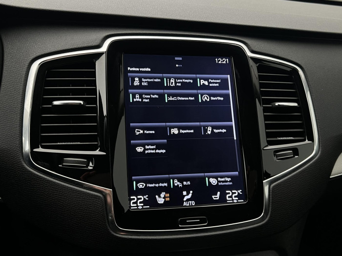Volvo XC90 D5 AWD INSCRIPTION 7MÍSTNÁ AUT 2.0 d