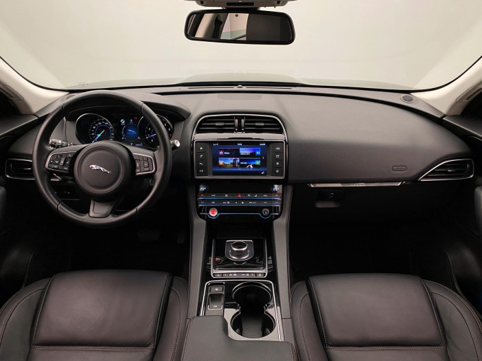 Jaguar F-Pace 35t AWD AUT REZERVACE