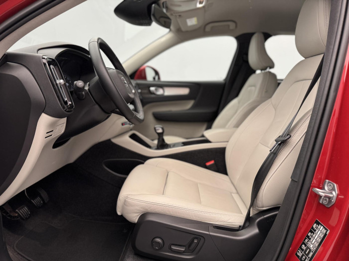 Volvo XC40 T3 MOMENTUM CZ 1.5 Momentum