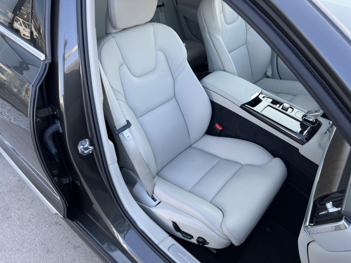 Volvo V90 T8 AWD INSCRIPTION RECHARGE
