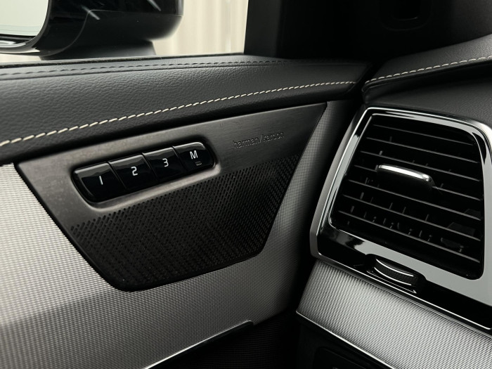 Volvo XC90 T8 AWD RECHARGE R-DESIGN 7MÍST