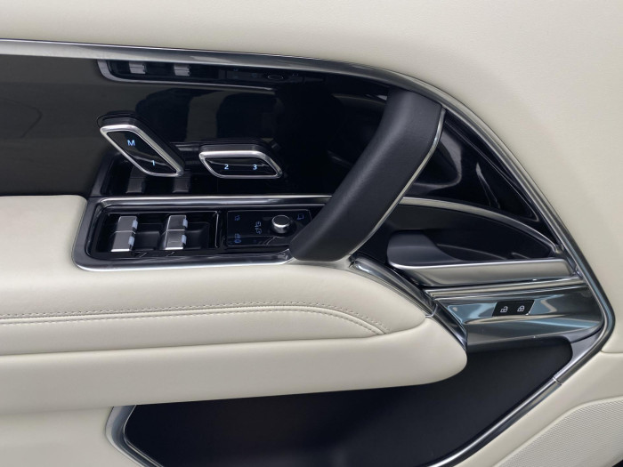 Land Rover Range Rover D350 HSE LWB AUT CZ 1.maj. 3.0 d