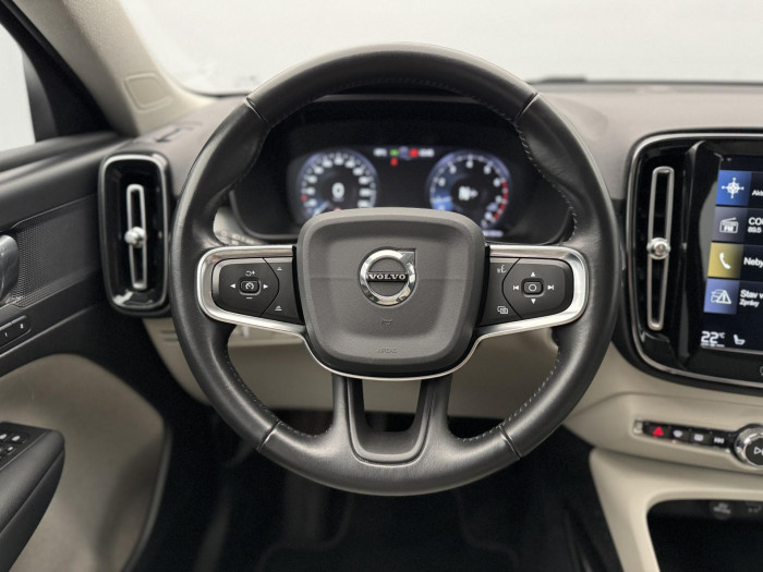 Volvo XC40 T3 MOMENTUM PANORAMA 1.5 Panorama Momentum
