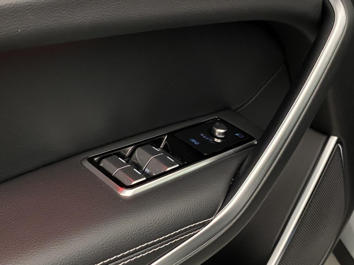 Jaguar F-Pace P400e R-DYNAMIC SE REZERVACE 2.0 Dynamic SE