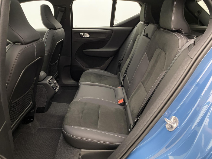 Volvo XC40 B4 ULTIMATE DARK AUT CZ