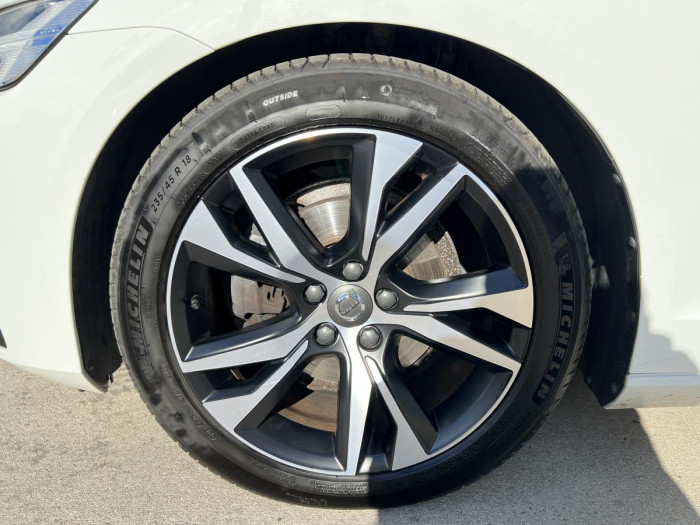 Volvo V60 B4 R-DESIGN Aut 1.maj.