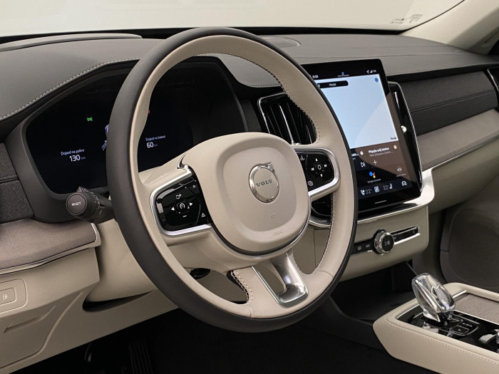 Volvo XC90 T8 AWD RECHARGE BRIGHT PLUS 7m