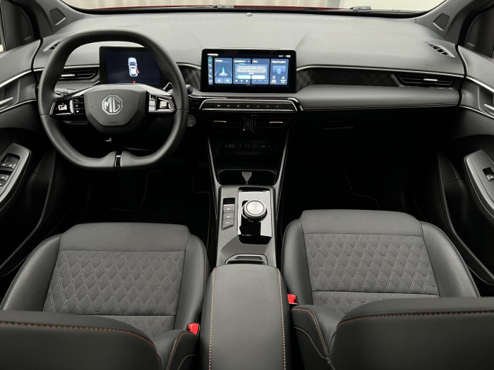 MG MG3 EXCLUSIVE HYBRID+ AUT CZ 1.maj 1.5 Exclusive