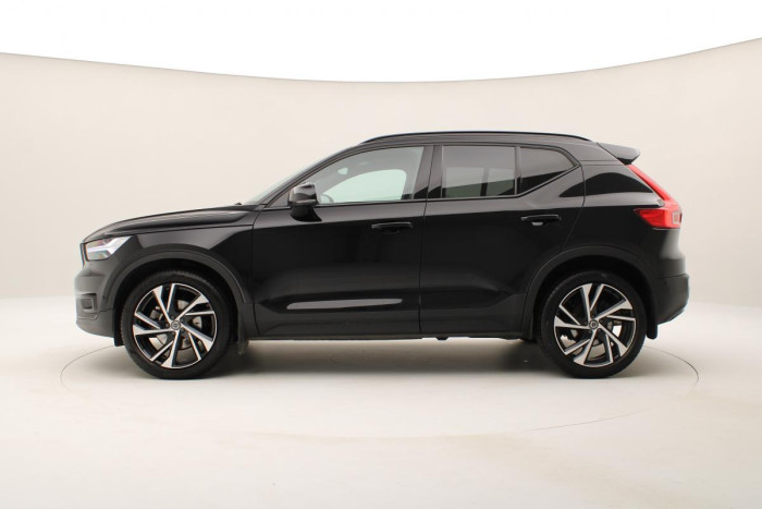 Volvo XC40 B5 AWD R-DESIGN AUT CZ 1.maj.