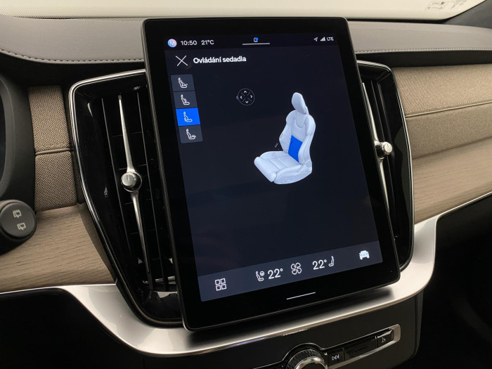 Volvo XC90 T8 AWD RECHARGE DARK ULTRA 7