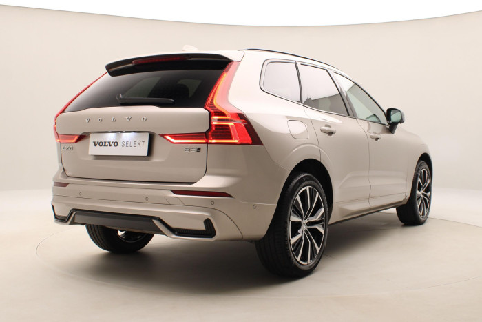 Volvo XC60 B5 AWD PLUS DARK AUT 1.maj