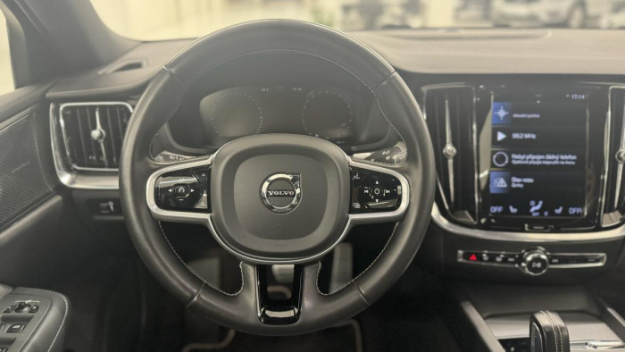 Volvo S60 B5 AWD R-DESIGN AUT 1.maj. CZ