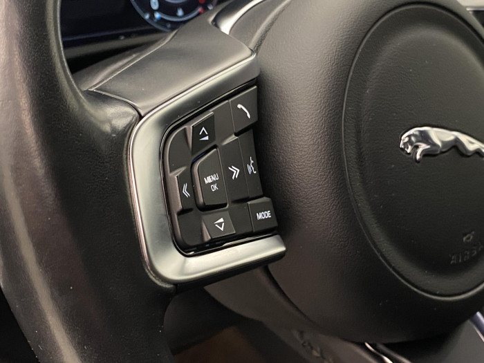 Jaguar F-Pace 25d R-SPORT AWD AUT CZ 2.0 d Sport