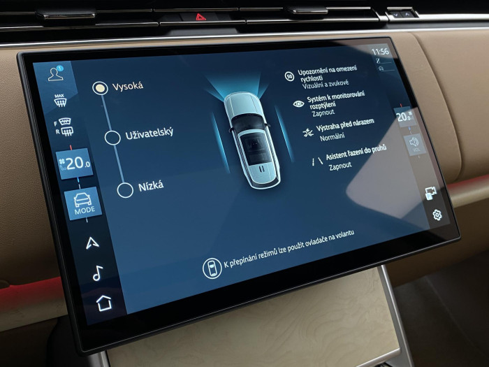 Land Rover Range Rover SV P615 SWB