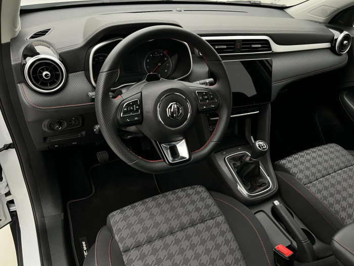 MG ZS 1.5 ESSENTIAL PLUS CZ 1.maj.