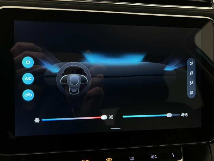 MG ZS 1.5 ESSENTIAL PLUS CZ