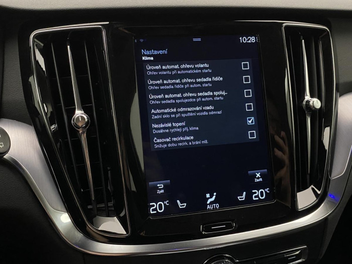Volvo V60 D3 MOMENTUM AUT REZERVACE 2.0 d Momentum