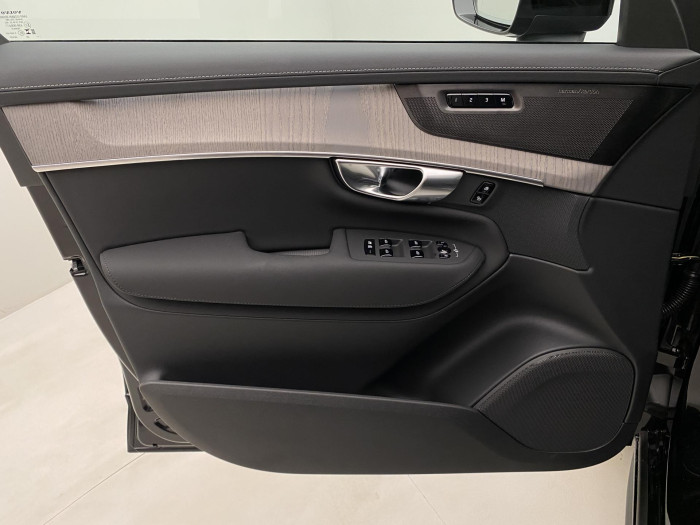 Volvo XC90 T8 AWD RECHARGE DARK PLUS 7m