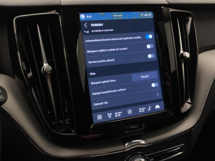 Volvo XC60 T6 AWD PLUG-IN DARK PLUS CZ