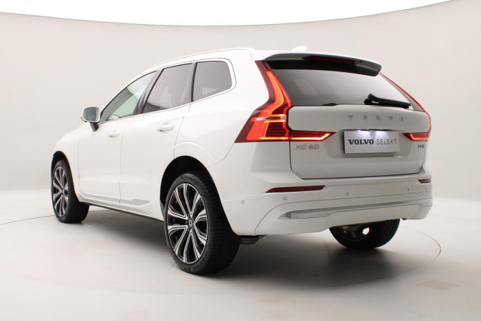 Volvo XC60 B5 AWD ULTIMATE AUT REZERVACE