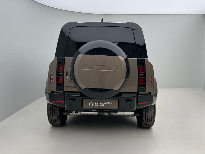 Land Rover Defender 110 D250 X-Dyn SE REZERVACE 3.0 d SE