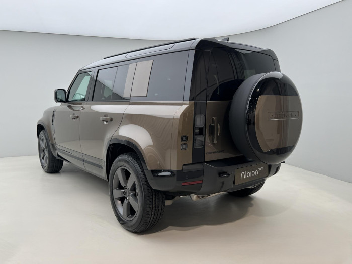 Land Rover Defender 110 D250 X-DYNAMIC SE AWD Aut 3.0 d Dynamic SE