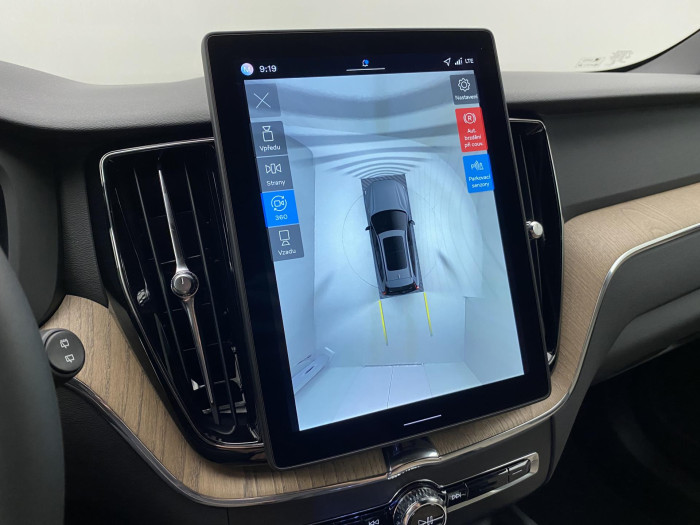 Volvo XC60 B5 AWD AUT DARK PLUS