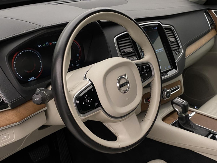 Volvo XC90 D5 AWD INSCRIPTION REZERVACE 2.0 d