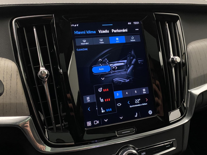 Volvo V90 CC B4 AWD ULTIMATE AUT CZ 2.0 CC CC