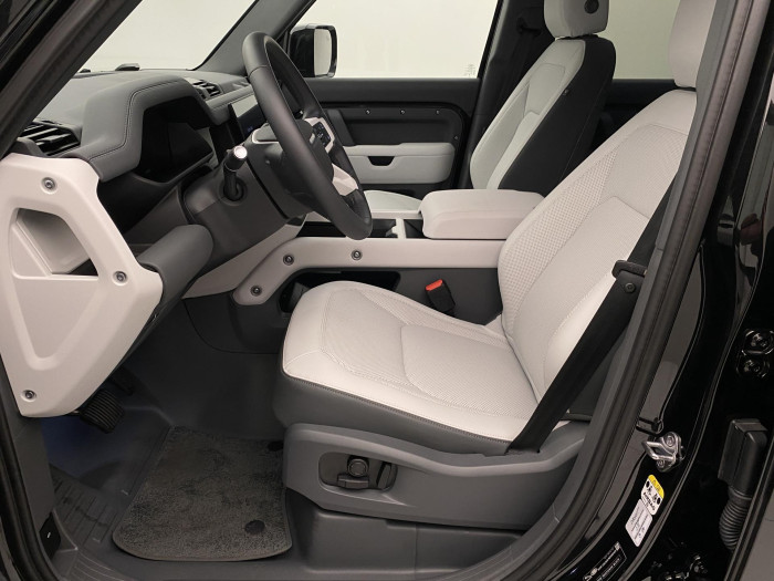 Land Rover Defender 110 D250 X-DYNAMIC SE AWD AUT 3.0 d Dynamic SE