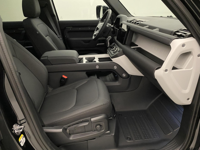 Land Rover Defender 110 D200 S AWD AUT 3.0 d