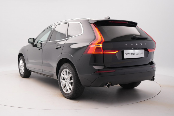 Volvo XC60 D4 AWD MOMENTUM REZERVACE 2.0 d Momentum