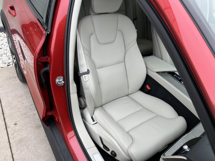 Volvo V60 CROSS COUNTRY D4 AWD Aut 1.maj 2.0 d
