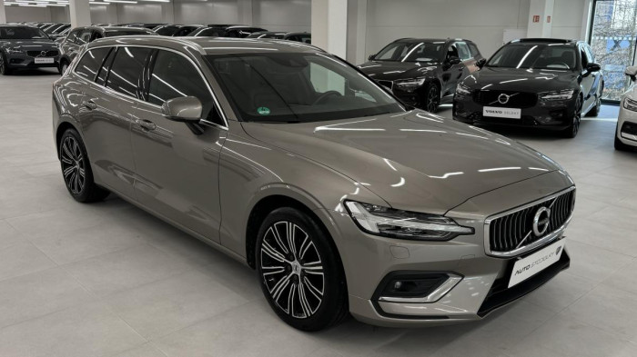 Volvo V60 D4 INSCRIPTION AUT REZERVACE 2.0 d
