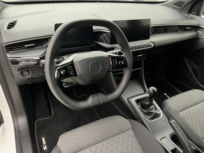 MG MG3 1.5 ICE EXCITE CZ 1.maj.