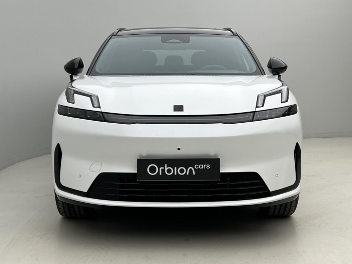 Lynk & Co 08 MORE PHEV