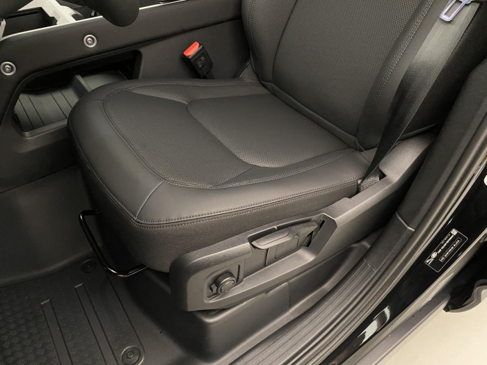 Land Rover Defender 110 D200 S AWD AUT 3.0 d