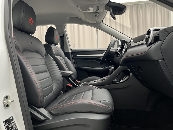 MG ZS 1.0T EXCLUSIVE AUT CZ 1.maj. 1.0 Exclusive
