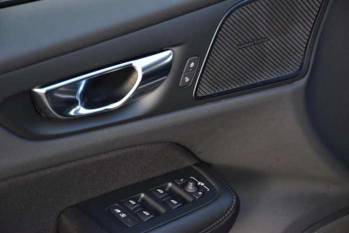 Volvo V60 B4 MOMENTUM ADVANCED REZERVACE 2.0 Momentum