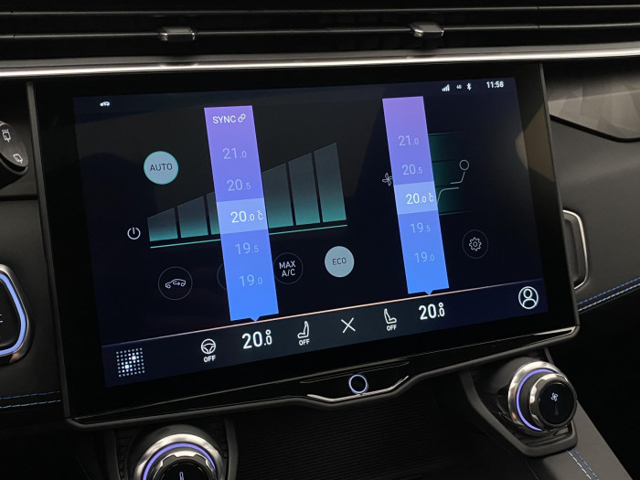 Lynk & Co 01 PHEV DCT AUT 1.maj