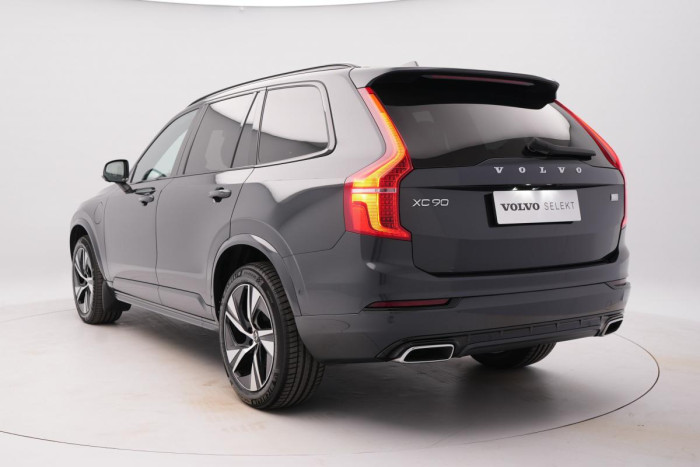 Volvo XC90 T8 AWD RECHARGE REZERVACE