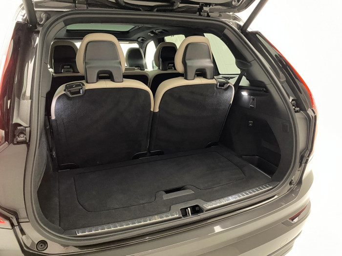 Volvo XC90 T8 AWD RECHARGE DARK ULTRA 7m