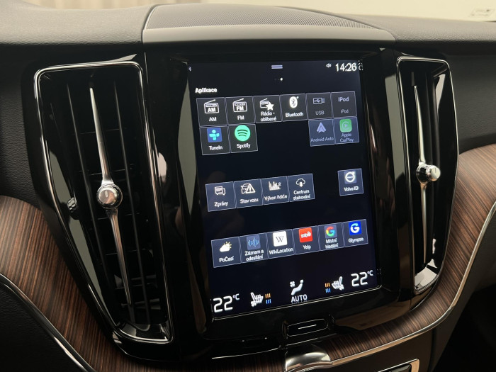 Volvo XC60 T5 AWD INSCRIPTION AUT CZ