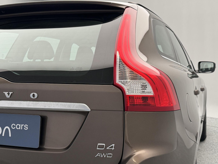 Volvo XC60 D4 MOMENTUM AUT CZ 2.4 d Momentum