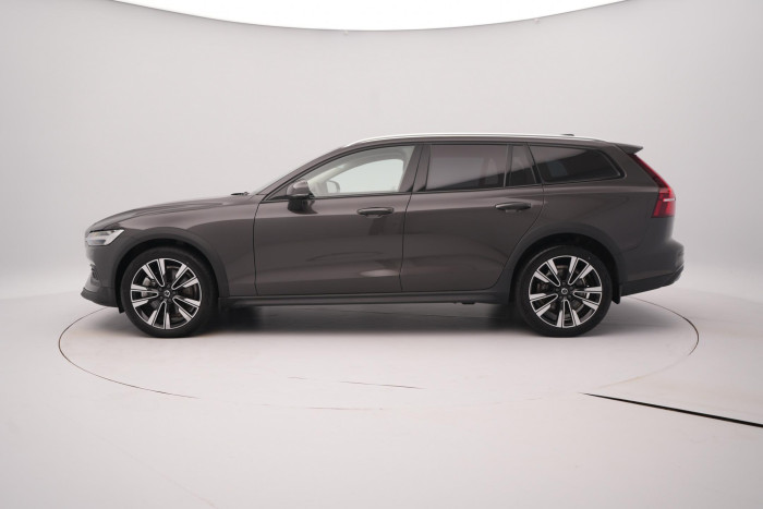 Volvo V60 CC B5 AWD PLUS BRIGHT 1.maj