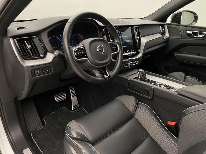 Volvo XC60 T8 AWD TWIN ENGINE R-DESIGN