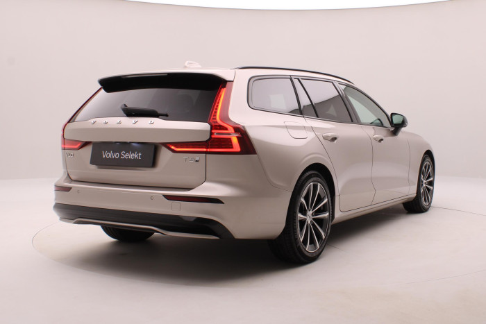 Volvo V60 T6 AWD PLUG-IN DARK PLUS CZ